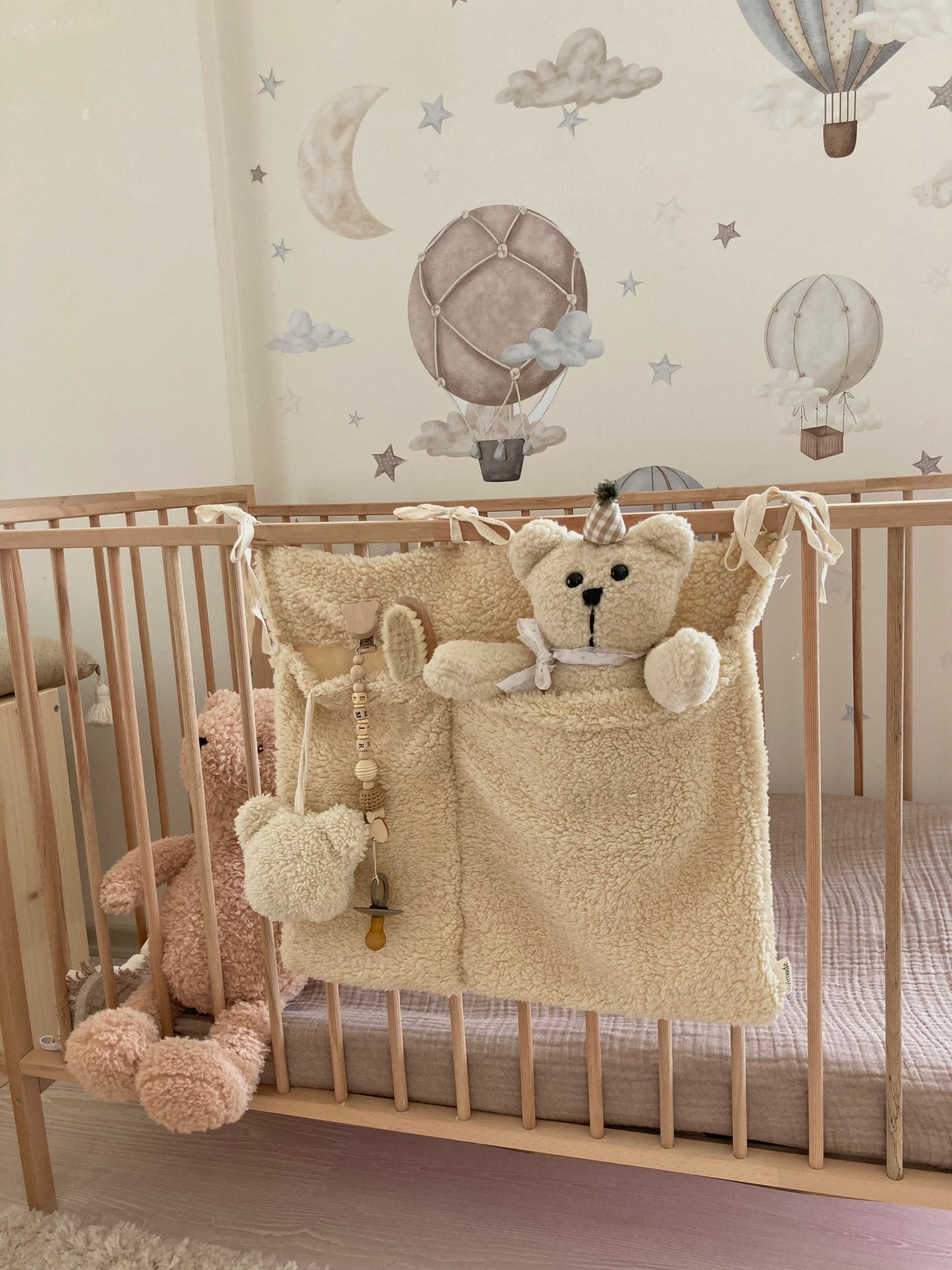Crib Pocket Organizer – Nursery Storage for Toys, Diapers & Baby Accessories | Baby Shower Gift | Hanging Crib Caddy