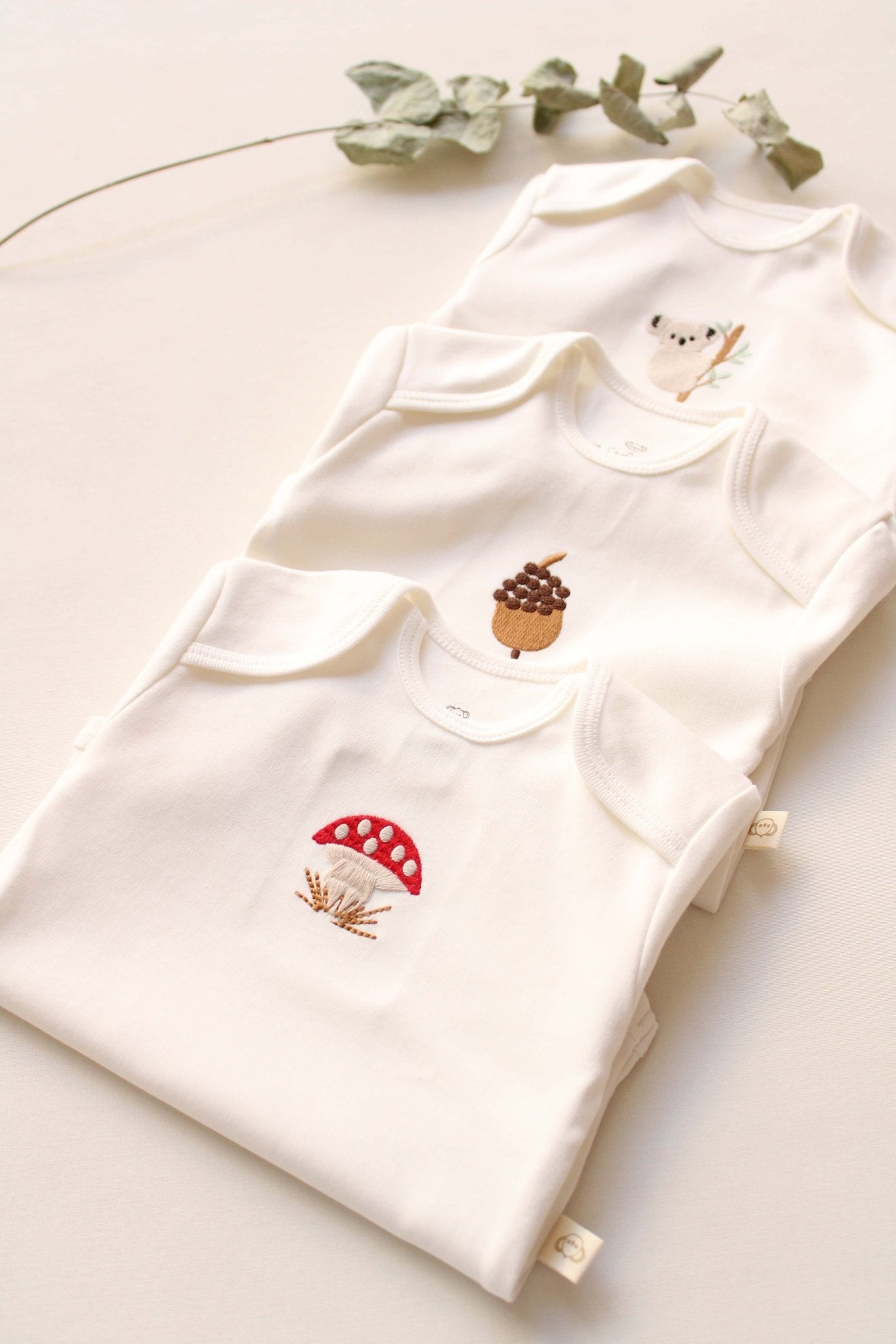 Baby Bodysuit | 3 Pieces Set 100% Organic Natural Cotton Baby Bodysuit | Gender Neutral | Premium Quality | Perfect Baby Shower Gift - VivimadeCa