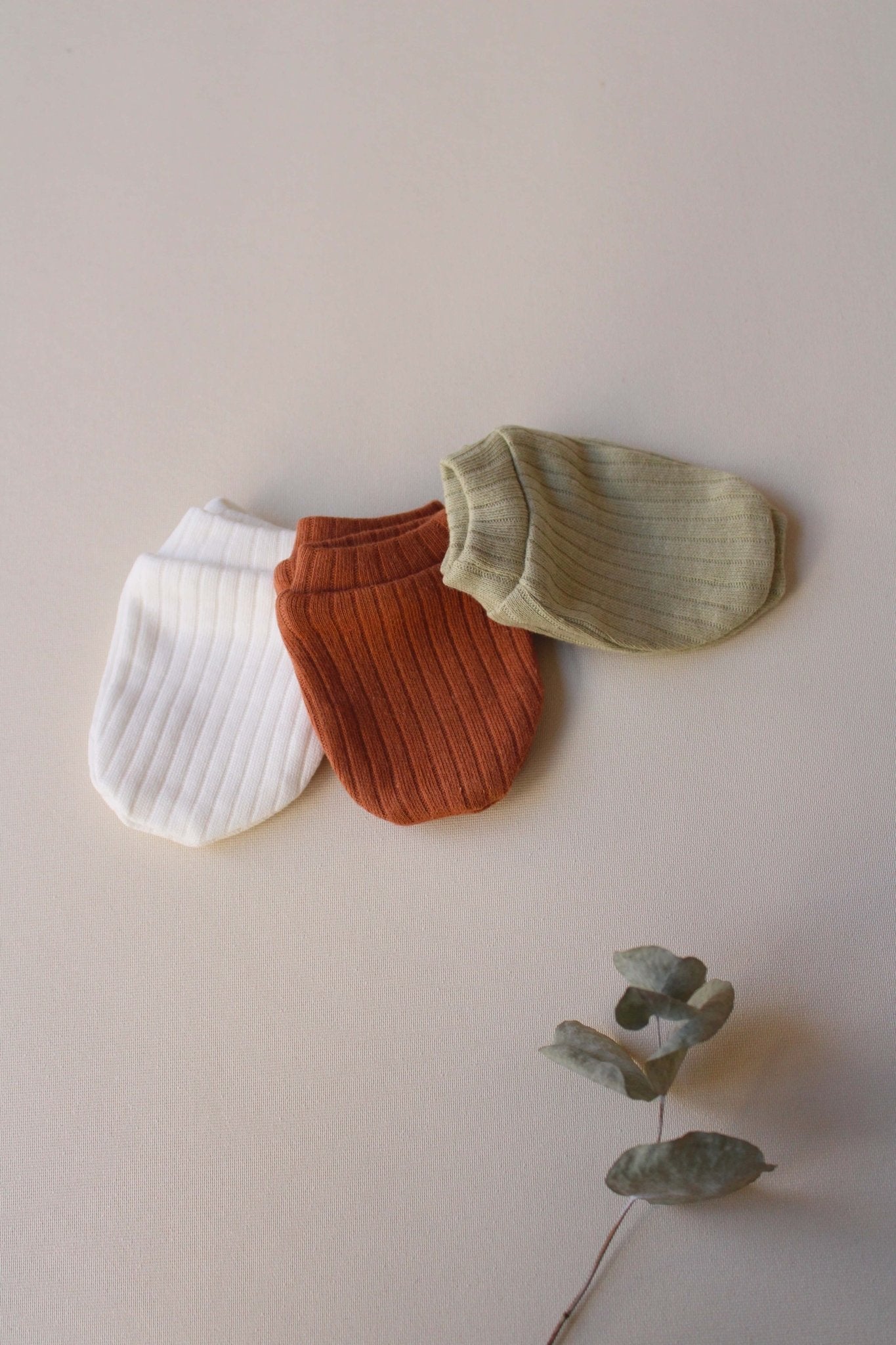 Baby Mittens | Set of 3 Organic Cotton Baby Gloves | Made from 100% organic cotton muslin Gloves | OEKO - TEX® Soft & Breathable for Newborns - VivimadeCa