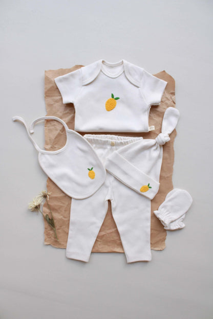 Newborn Gift Set | 100% organic cotton OEKO - TEX® 5 - Piece Bodysuit | Hat, Tights & Gloves for Infant Comfort | Boxed Baby Shower Present - VivimadeCa