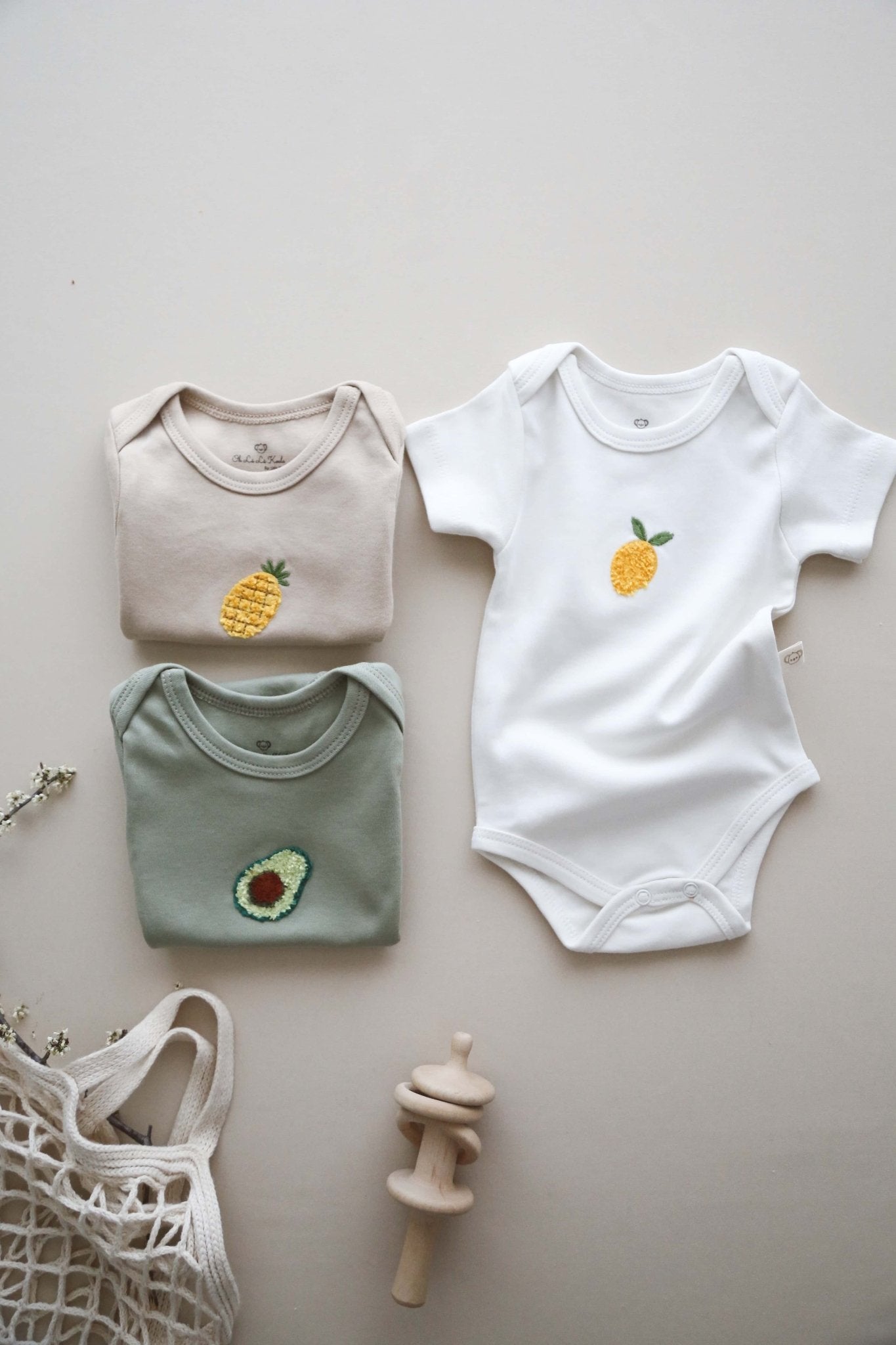 Newborn Onesie 3 - Pack Organic Cotton, Premium Soft Gender Neutral Newborn Wear, Ideal Baby Shower Gift, Eco - Friendly & Breathable Fabric - VivimadeCa